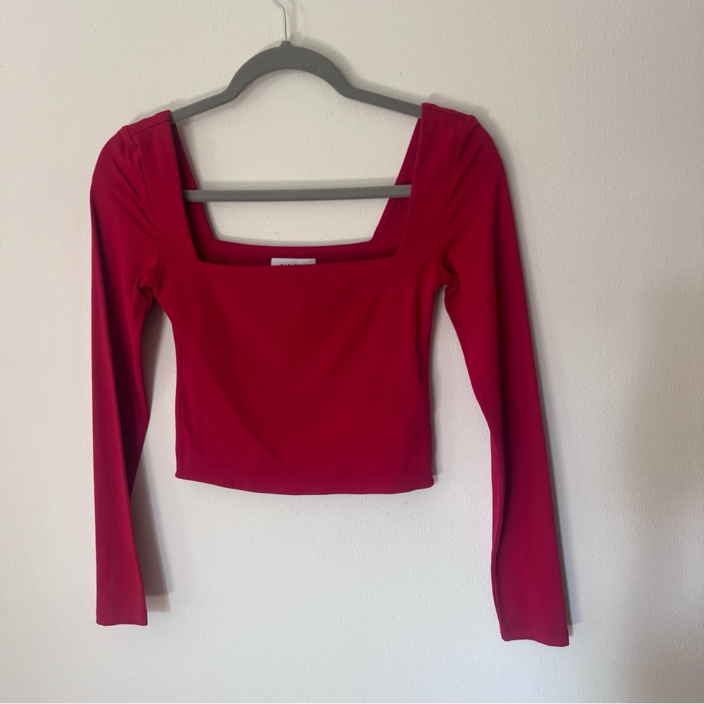 Babaton Contour Square Neck Crop Top